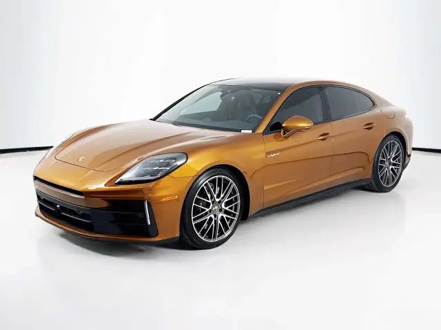 2026 Porsche Panamera 4 E-Hybrid - Photo 6