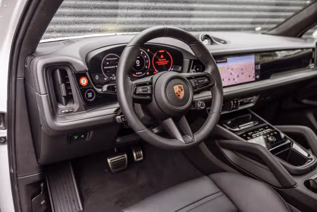 2026 Porsche Cayenne GTS - Photo 26