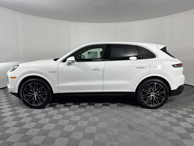 2026 Porsche Cayenne E-Hybrid - Photo 14