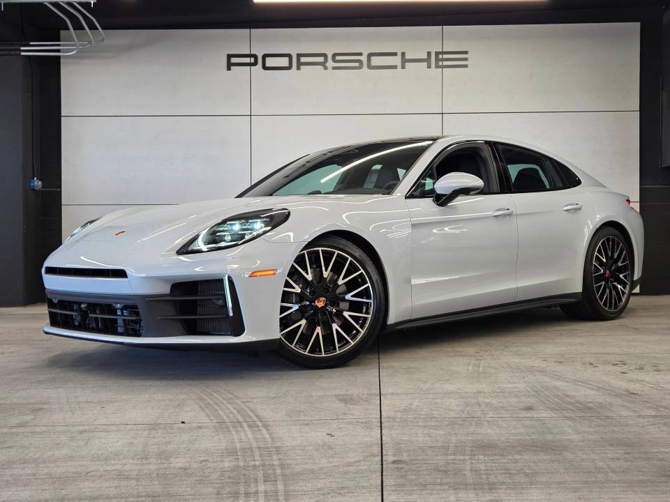 2026 Porsche Panamera