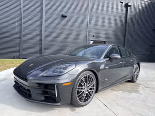 2026 Porsche Panamera 4 E-Hybrid