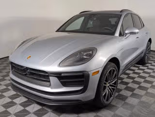 2026 Porsche Macan T's photo