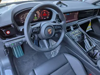 2026 Porsche Panamera 4 E-Hybrid - Photo 29