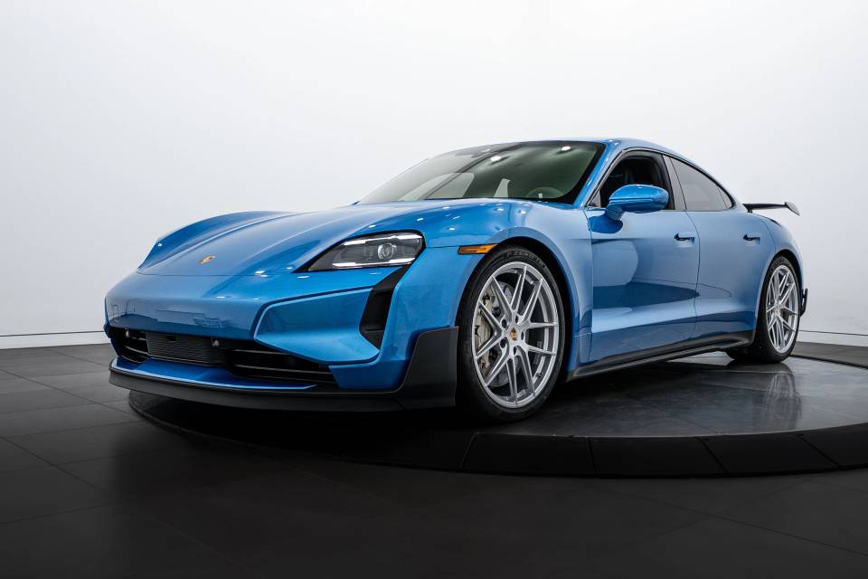 2025 Porsche Taycan