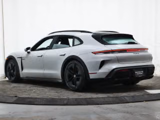 2026 Porsche Taycan Turbo S - Photo 17