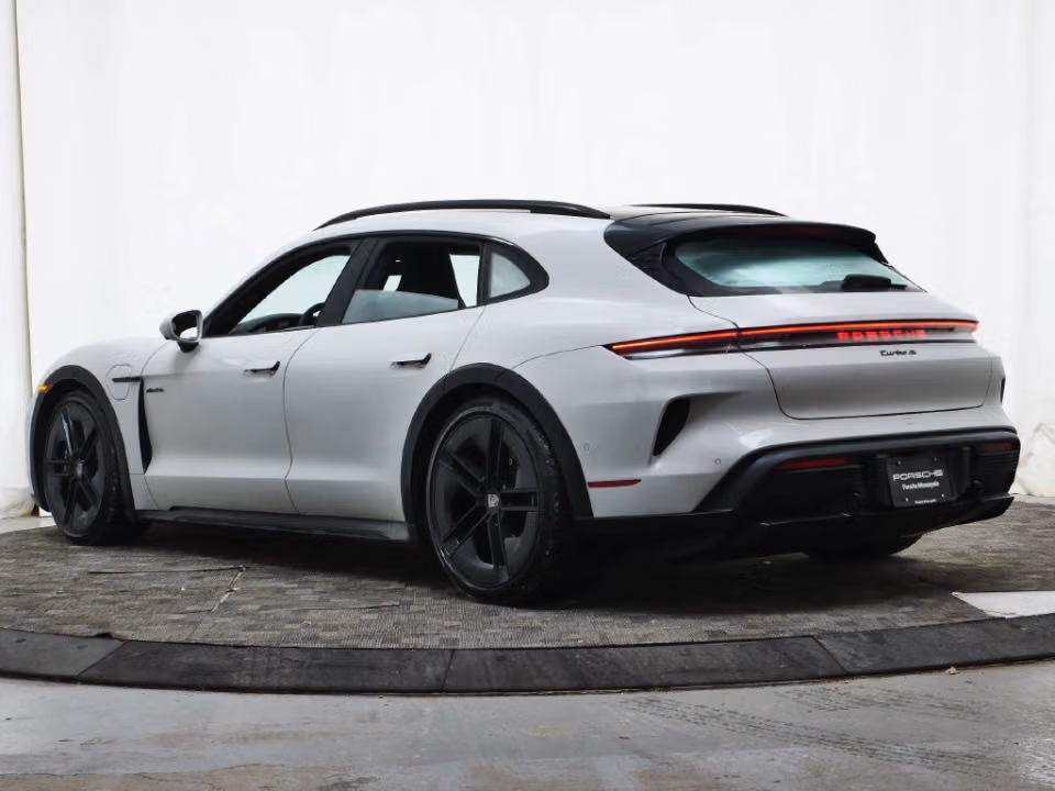 2026 Porsche Taycan Turbo S - Photo 19