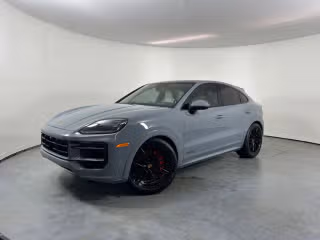 2025 Porsche Cayenne GTS's photo