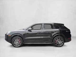 2026 Porsche Cayenne S E-Hybrid - Photo 13