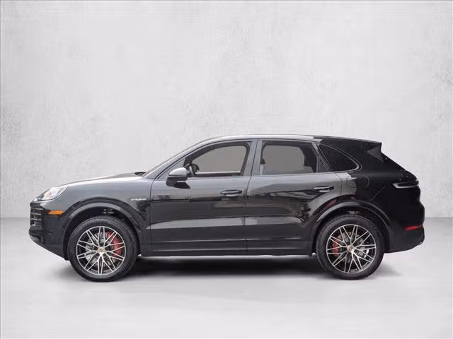 2026 Porsche Cayenne S E-Hybrid - Photo 10