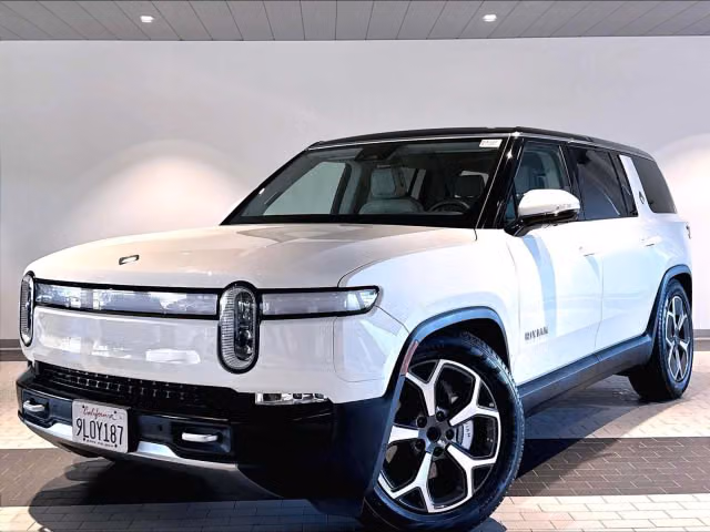 Used 2024 Rivian R1S Adventure with VIN 7PDSGBBA2RN034827 for sale in Sacramento, CA