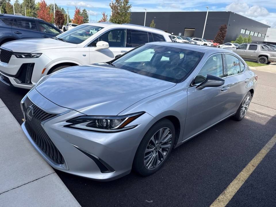 2021 Lexus ES