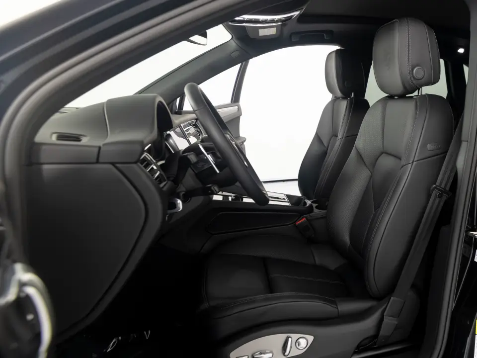 2026 Porsche Macan S - Photo 39