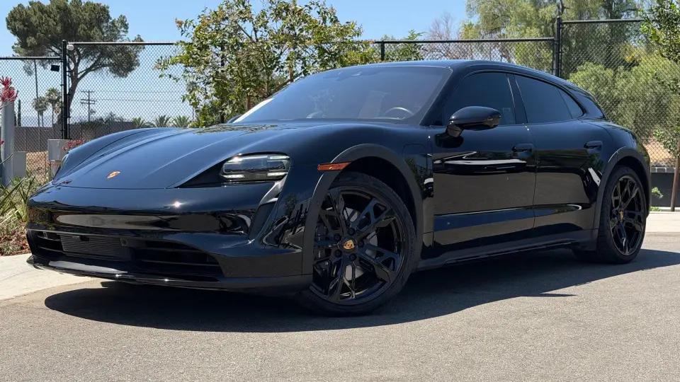 2023 Porsche Taycan 7