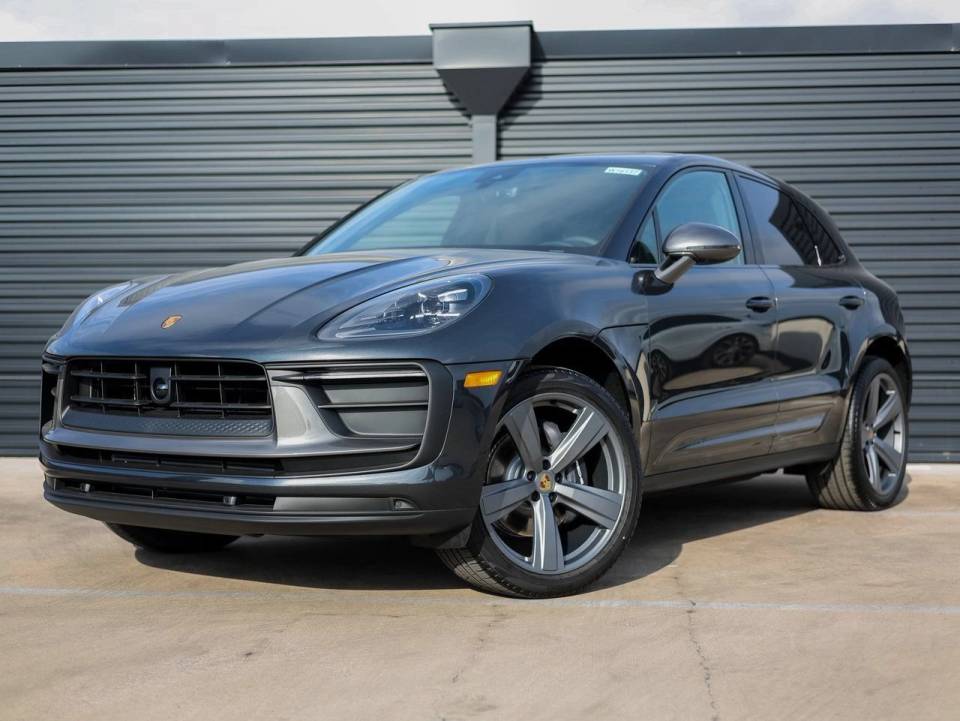 2026 Porsche Macan T