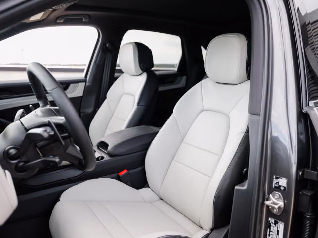 2026 Porsche Cayenne E-Hybrid - Photo 34