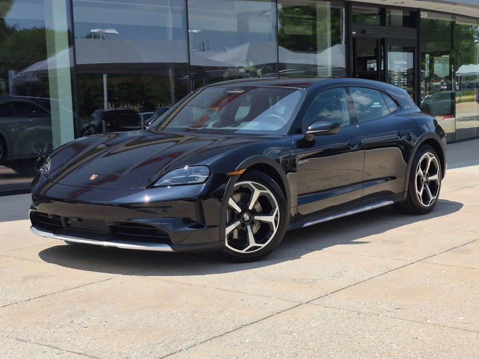 2026 Porsche Taycan 4 Cross Turismo
