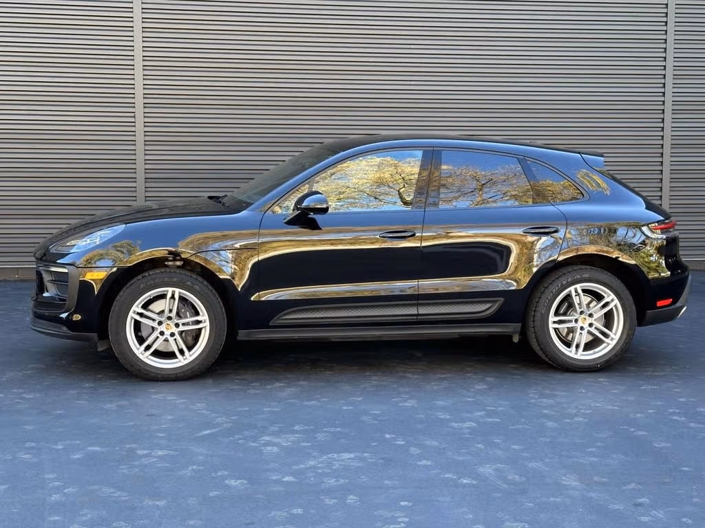 2025 Porsche Macan Base - Photo 12