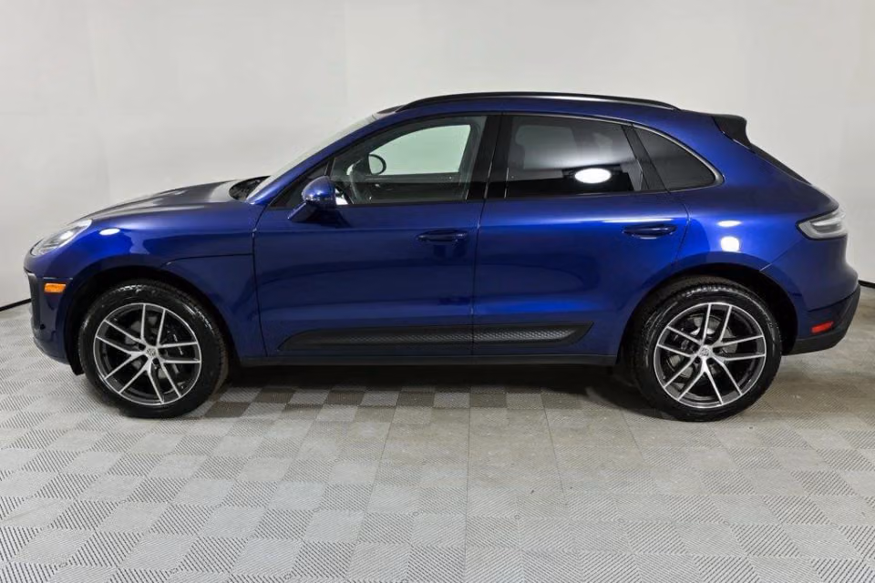 2026 Porsche Macan Base - Photo 11