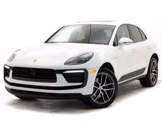 2025 Porsche Macan's photo