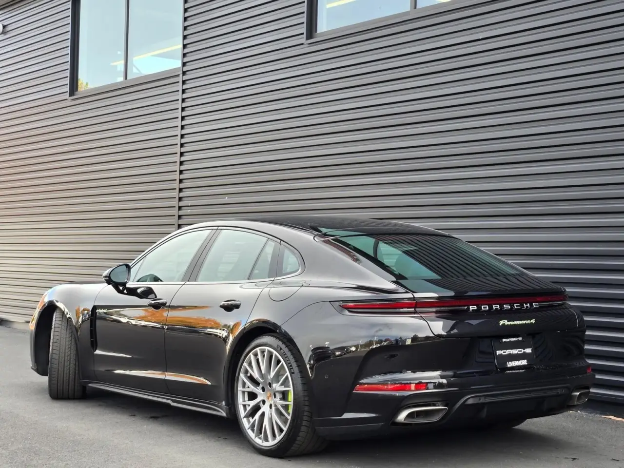 2026 Porsche Panamera 4 E-Hybrid - Photo 32