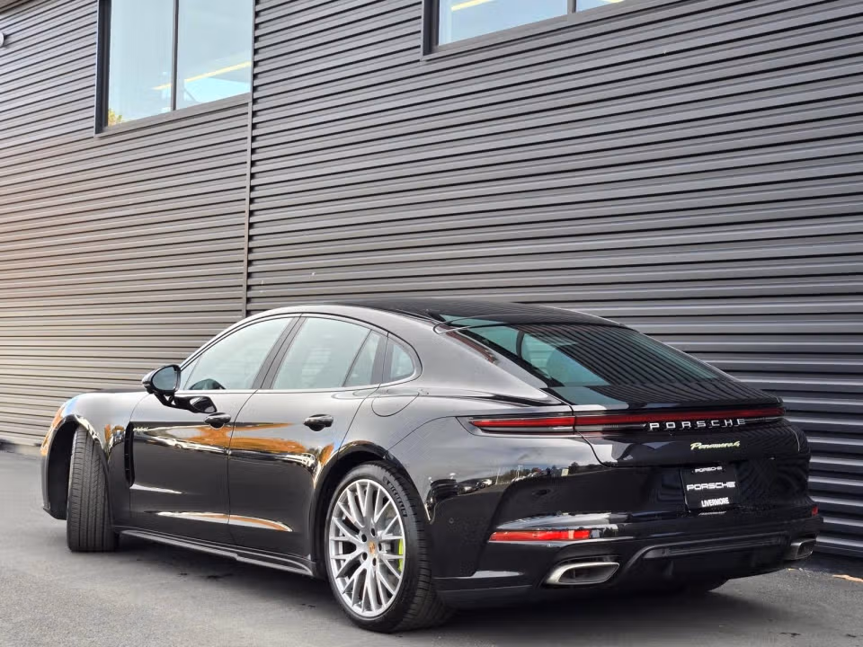 2026 Porsche Panamera 4 E-Hybrid - Photo 27