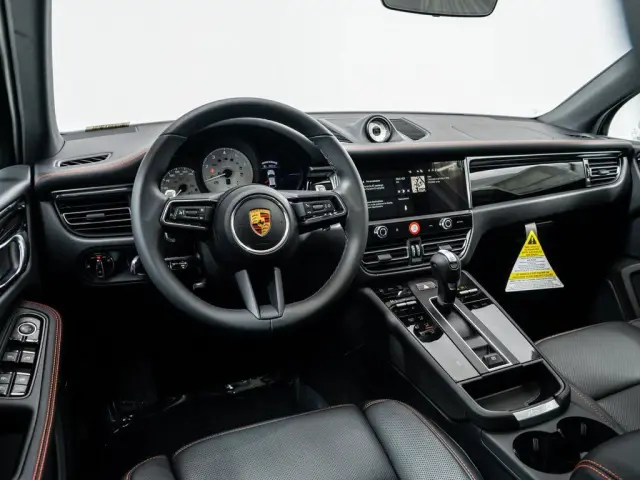 2026 Porsche Macan Base - Photo 30