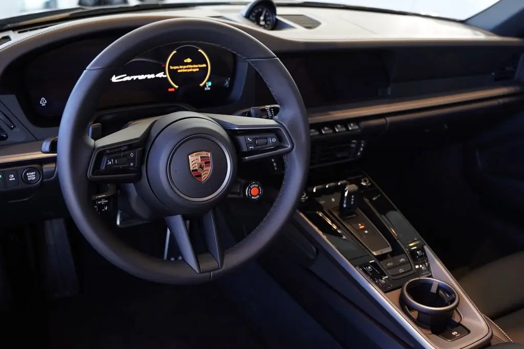 2026 Porsche 911 S - Photo 32