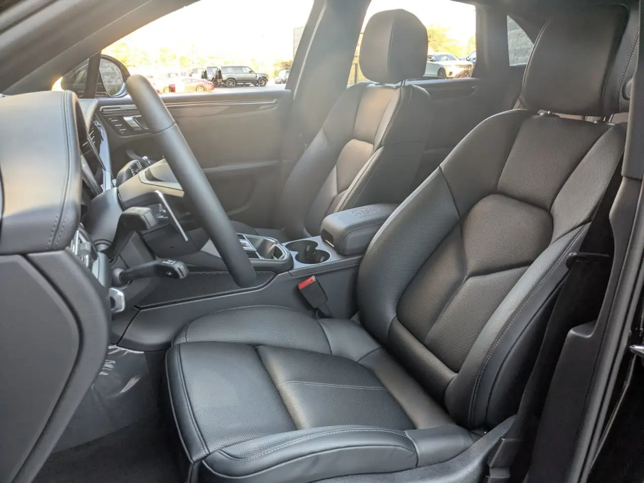 2026 Porsche Macan S - Photo 40