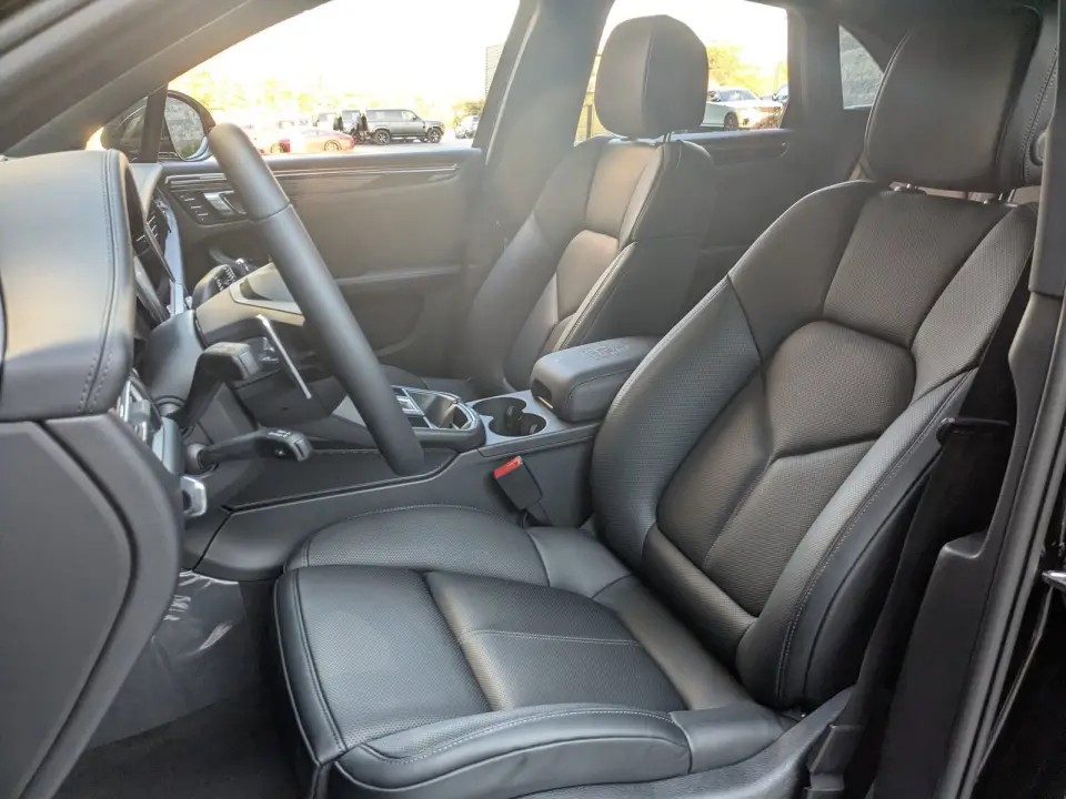 2026 Porsche Macan S - Photo 39