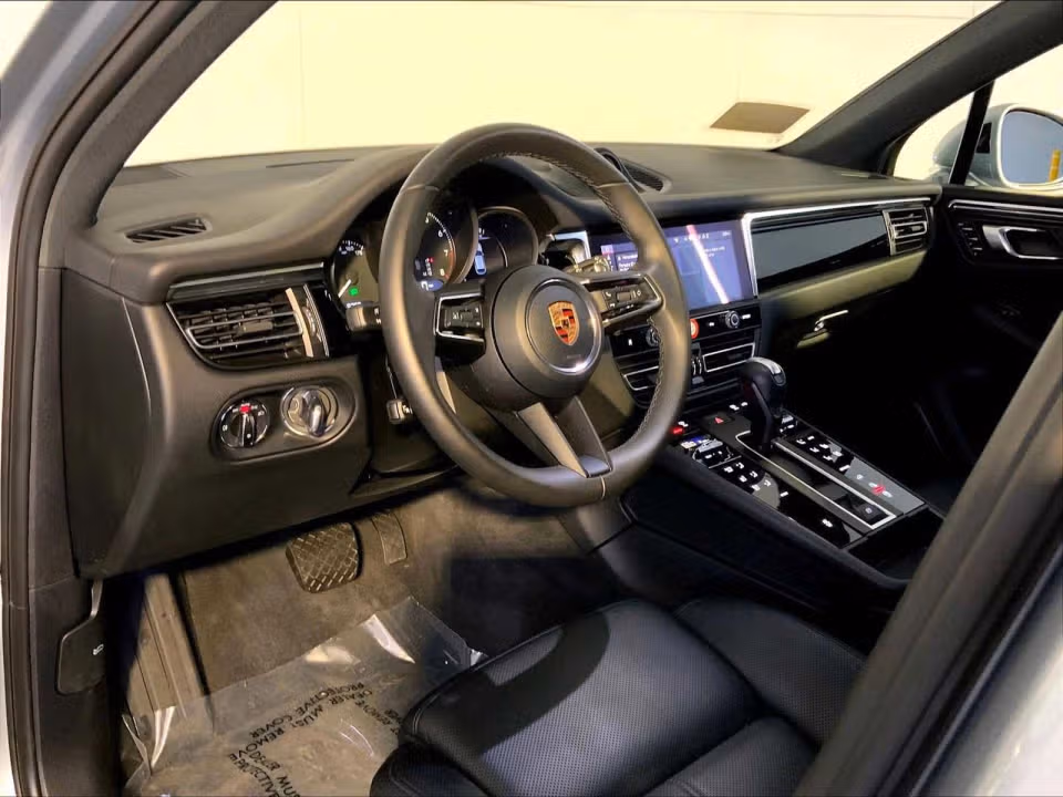 2026 Porsche Macan Base - Photo 27