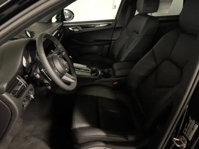 2026 Porsche Macan S - Photo 38
