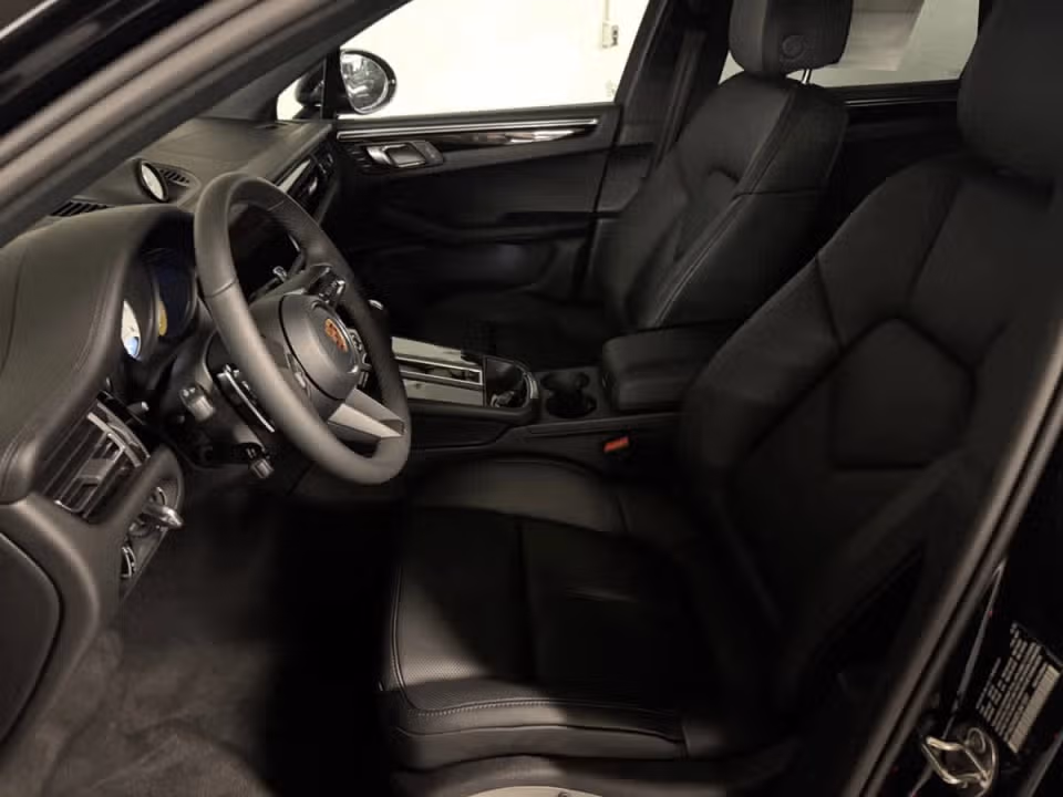 2026 Porsche Macan S - Photo 35