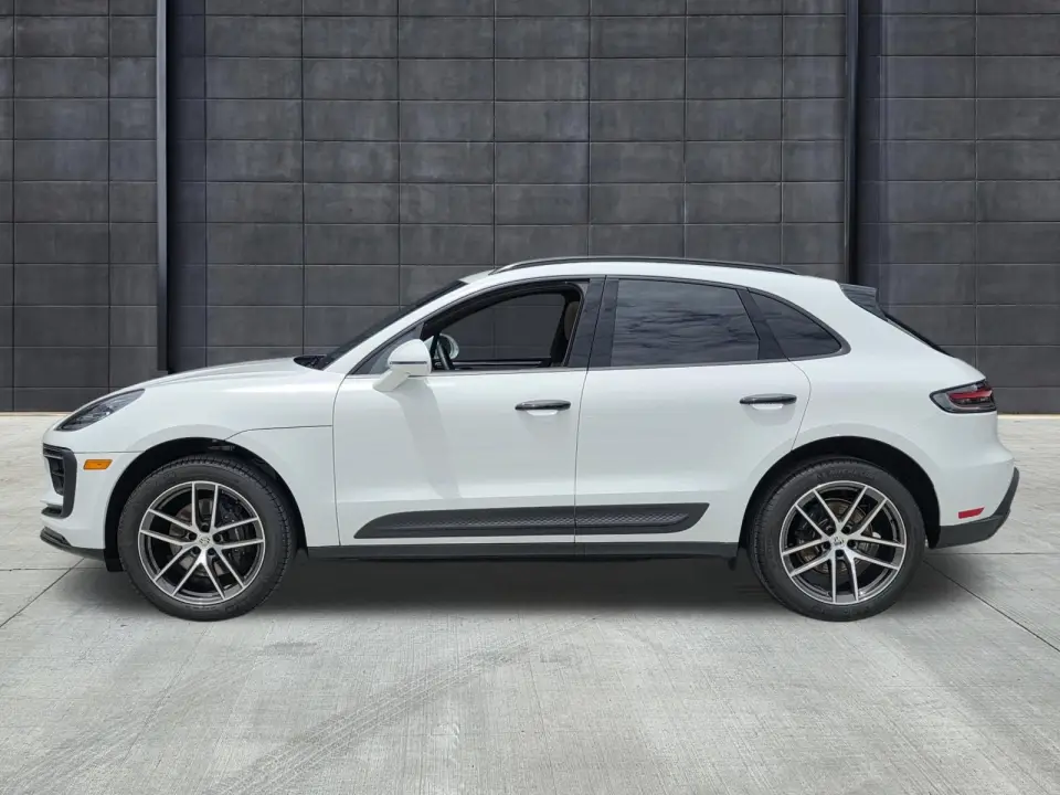 2026 Porsche Macan Base - Photo 15