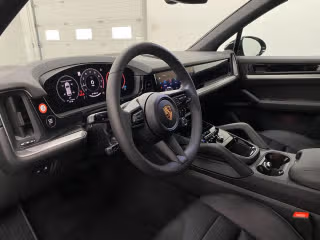 2026 Porsche Cayenne Base - Photo 25