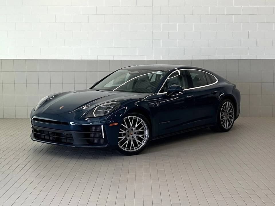 2026 Porsche Panamera