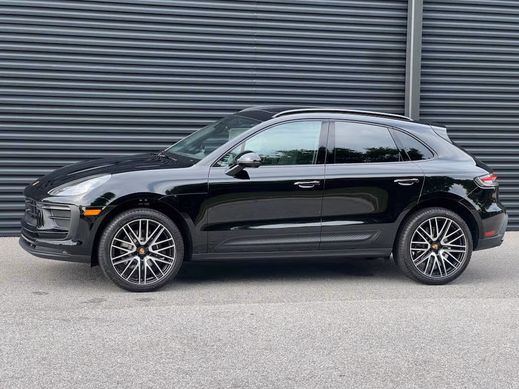 2025 Porsche Macan Base - Photo 12