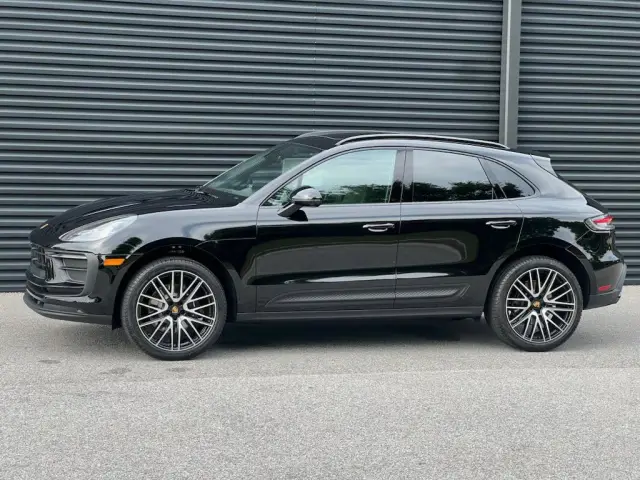 2025 Porsche Macan Base - Photo 14