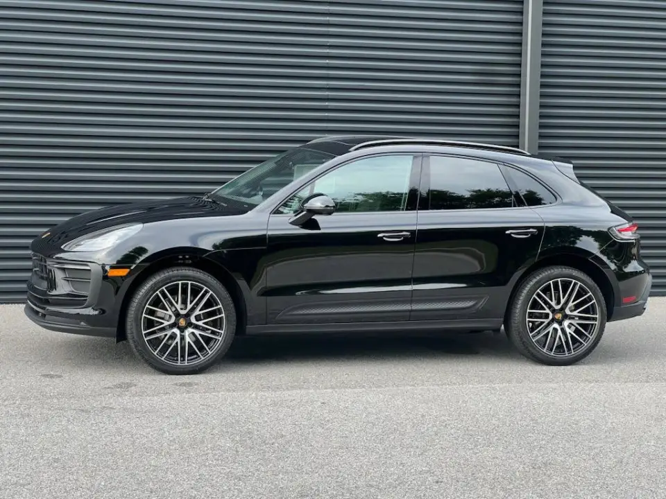 2025 Porsche Macan Base - Photo 15