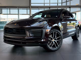 2025 Porsche Macan -'s photo