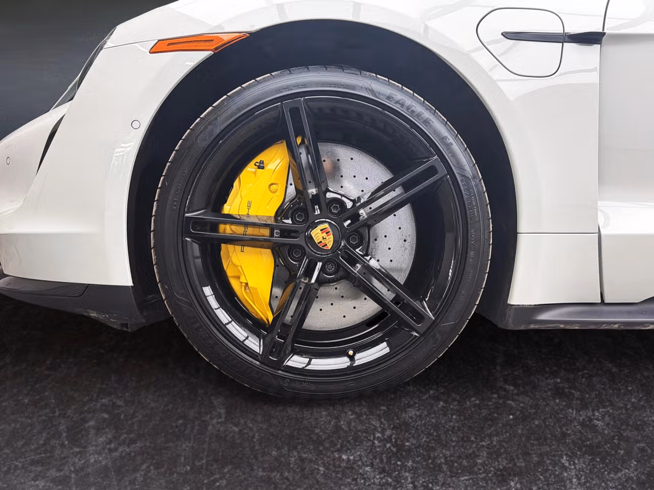 2023 Porsche Taycan Turbo S (MY23)