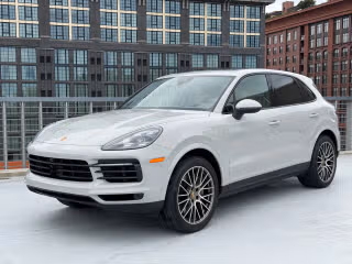 2023 Porsche Cayenne Platinum Edition S's photo