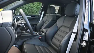 2026 Porsche Macan T - Photo 37