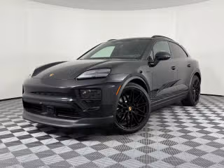 2025 Porsche Macan Macan 4S Electric's photo