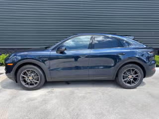 2025 Porsche Cayenne Coup E-Hybrid - Photo 9