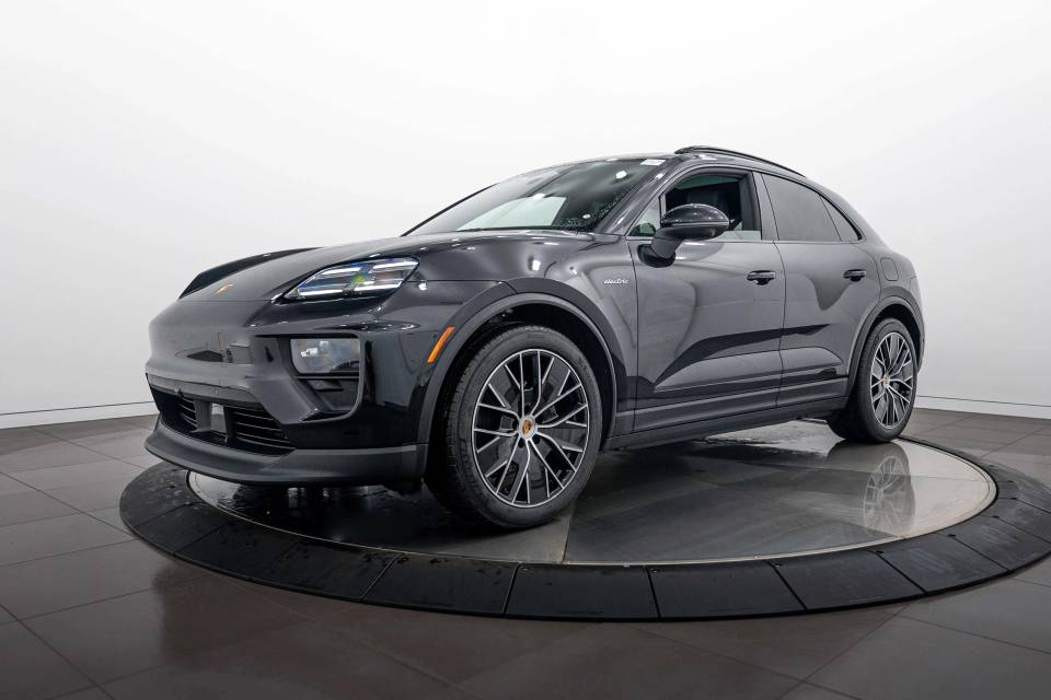 2026 Porsche Macan