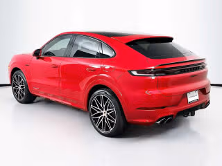 2026 Porsche Cayenne Coup E-Hybrid - Photo 17