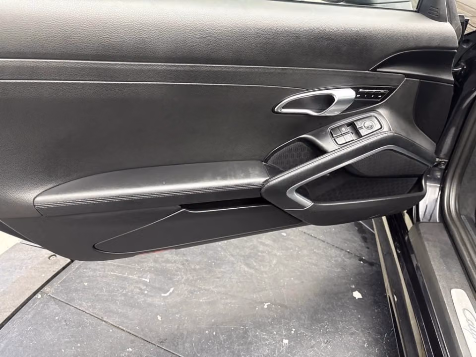 2025 Porsche 718 Base - Photo 19