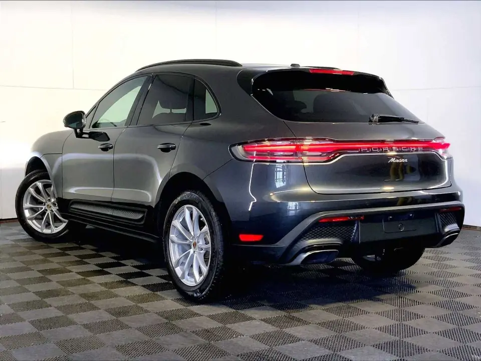 2026 Porsche Macan Base - Photo 23