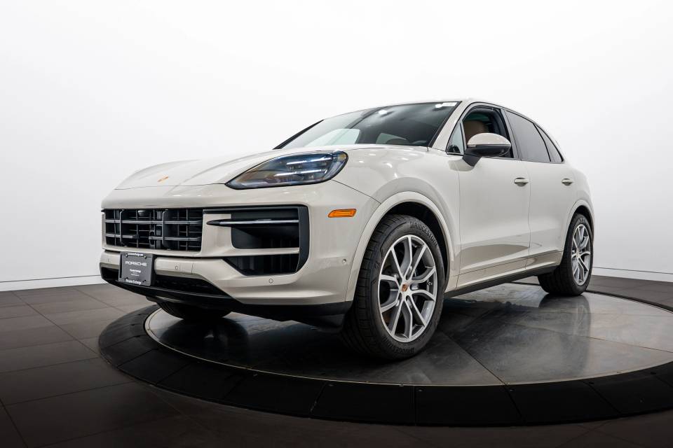 2026 Porsche Cayenne Base