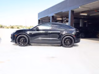 2026 Porsche Macan Base - Photo 9